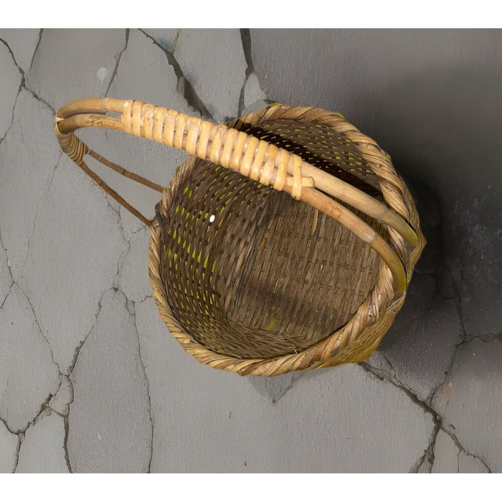 Large Amish Wicker Basket Handle Vintage 1900s Fall Home Decor Farmhouse Easter